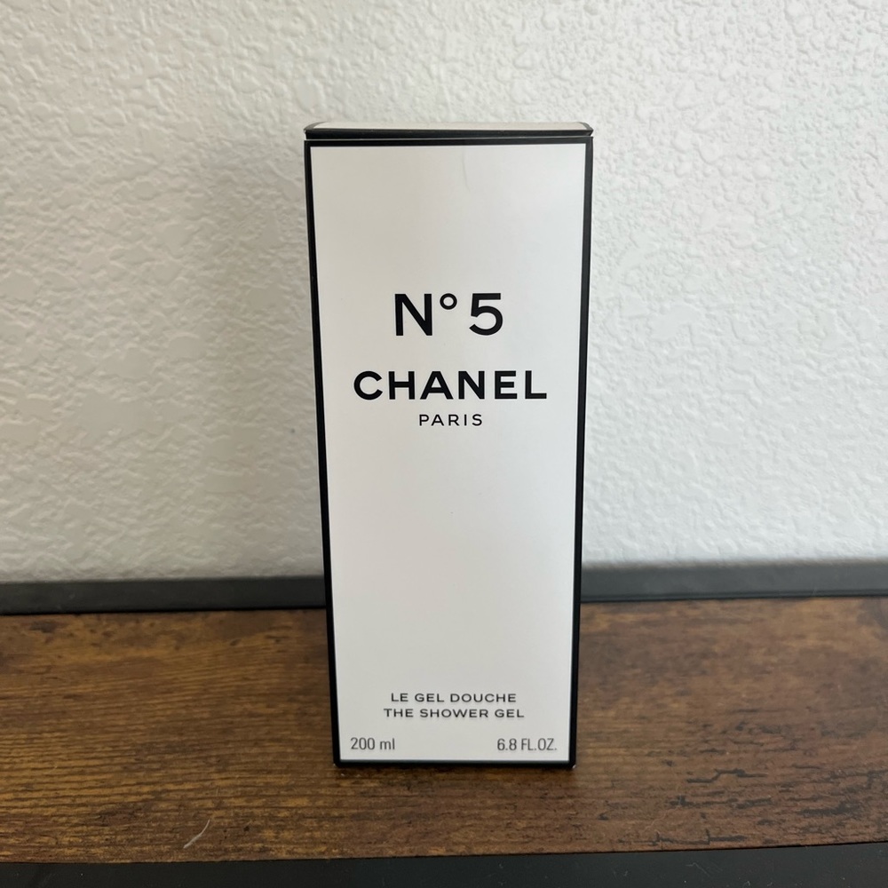 Chanel N°5 Le Gel Douche / The Shower Gel